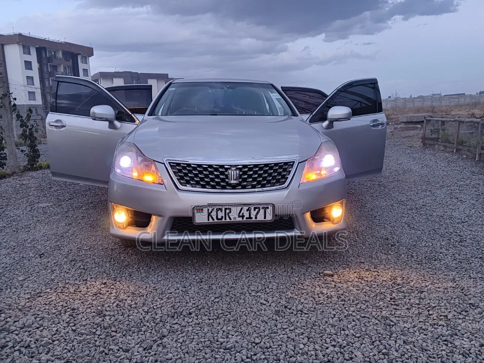 Toyota Crown 2011 Silver