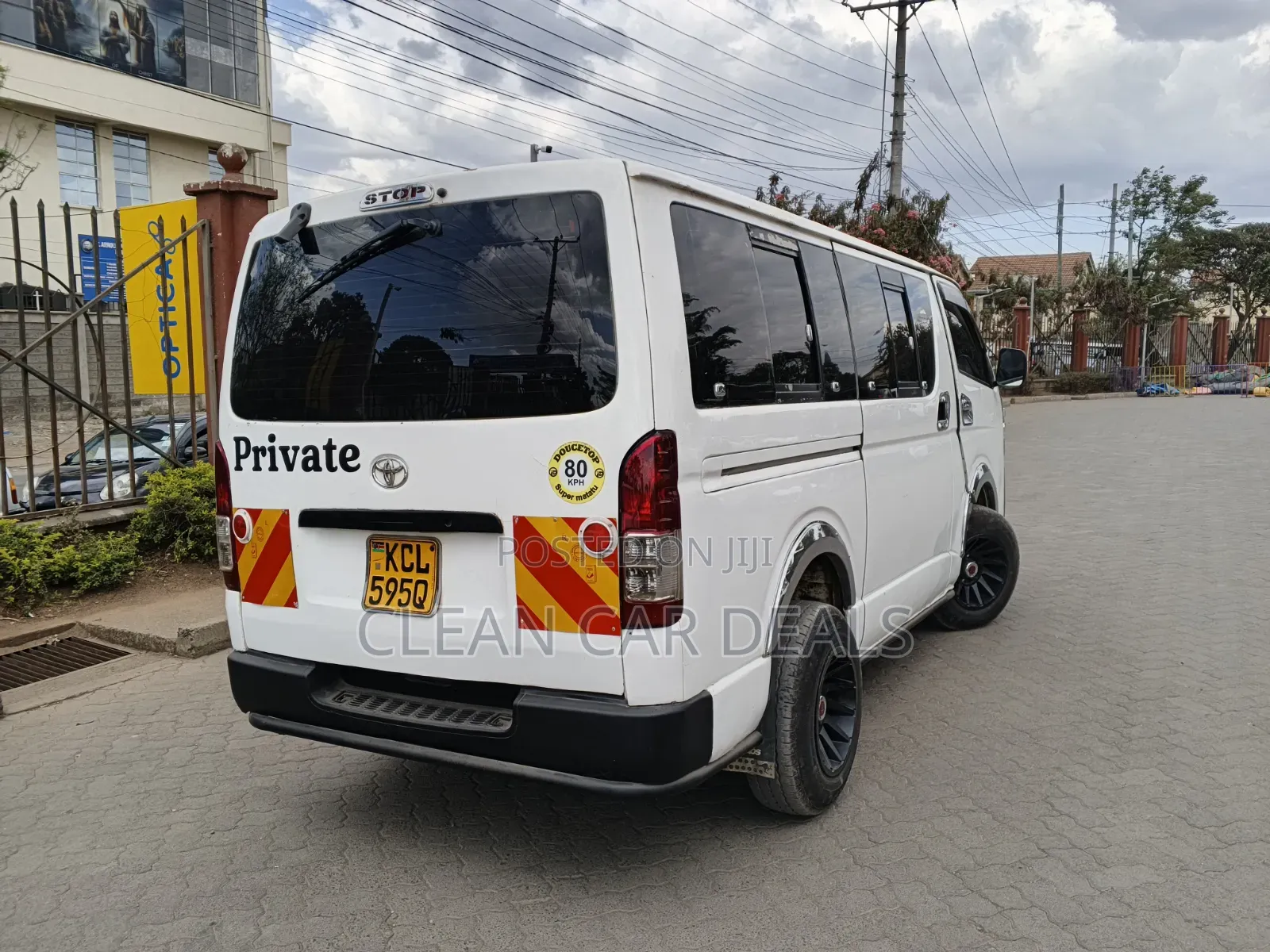 Toyota HiAce 2011 White