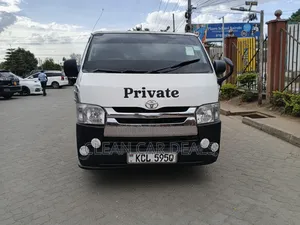 Toyota HiAce 2011 White