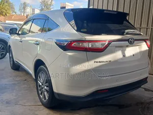 Toyota Harrier 2.0 2020 White