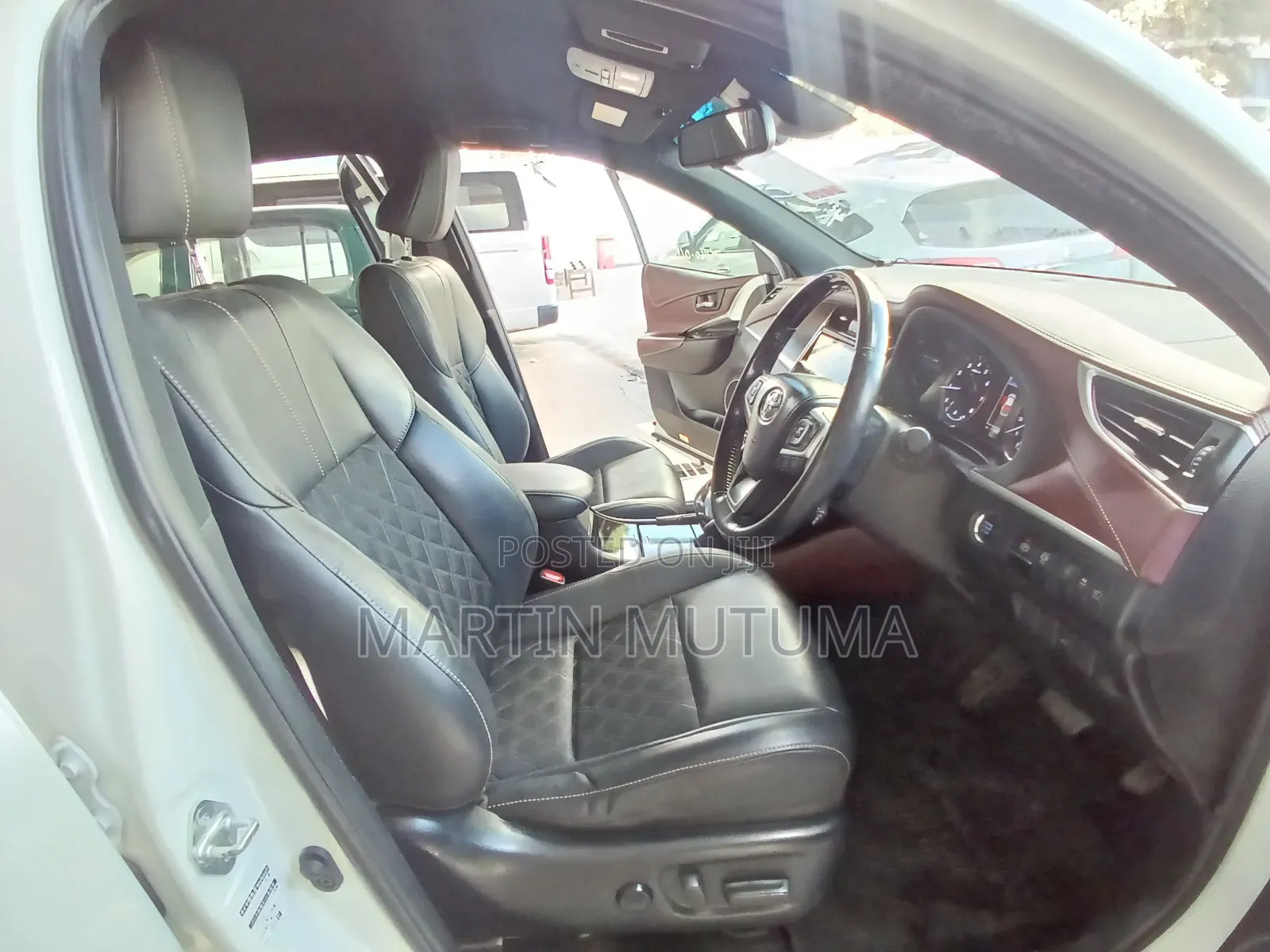Toyota Harrier 2.0 2020 White