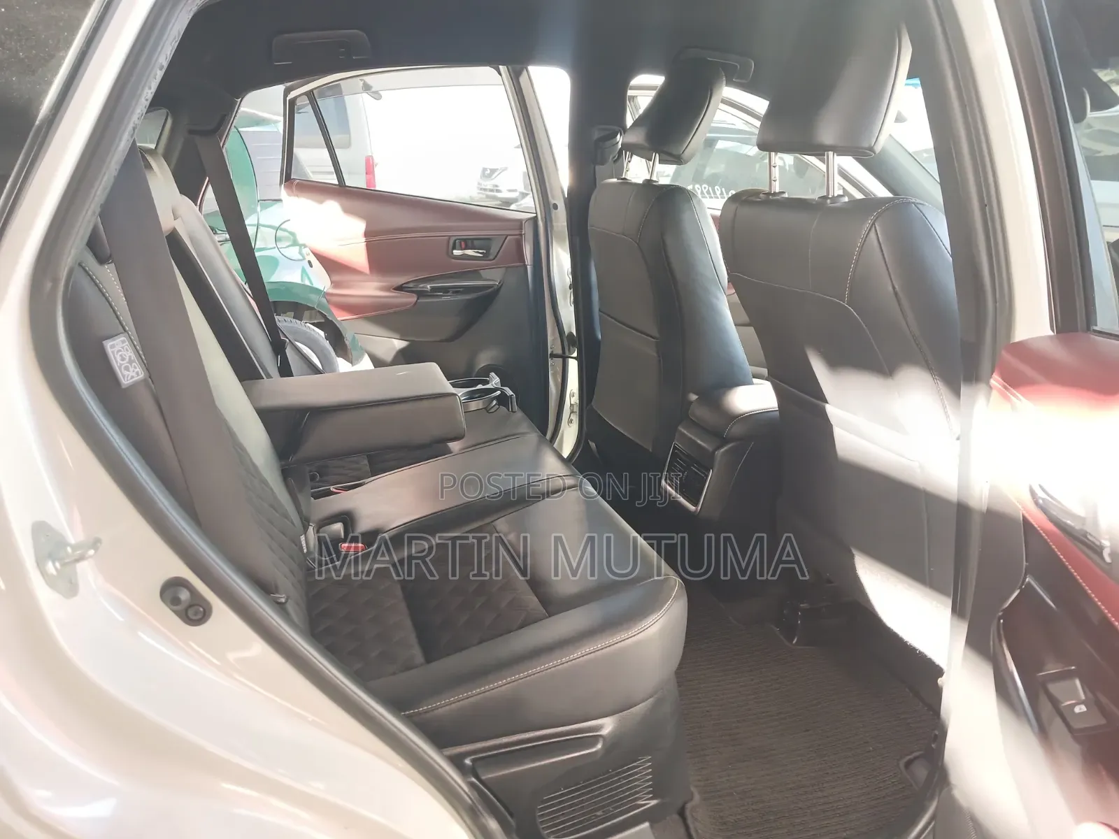 Toyota Harrier 2.0 2020 White