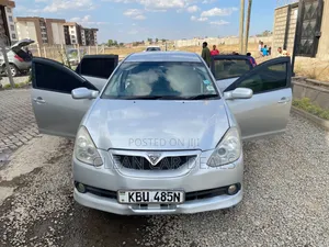 Toyota Caldina 2006 Silver