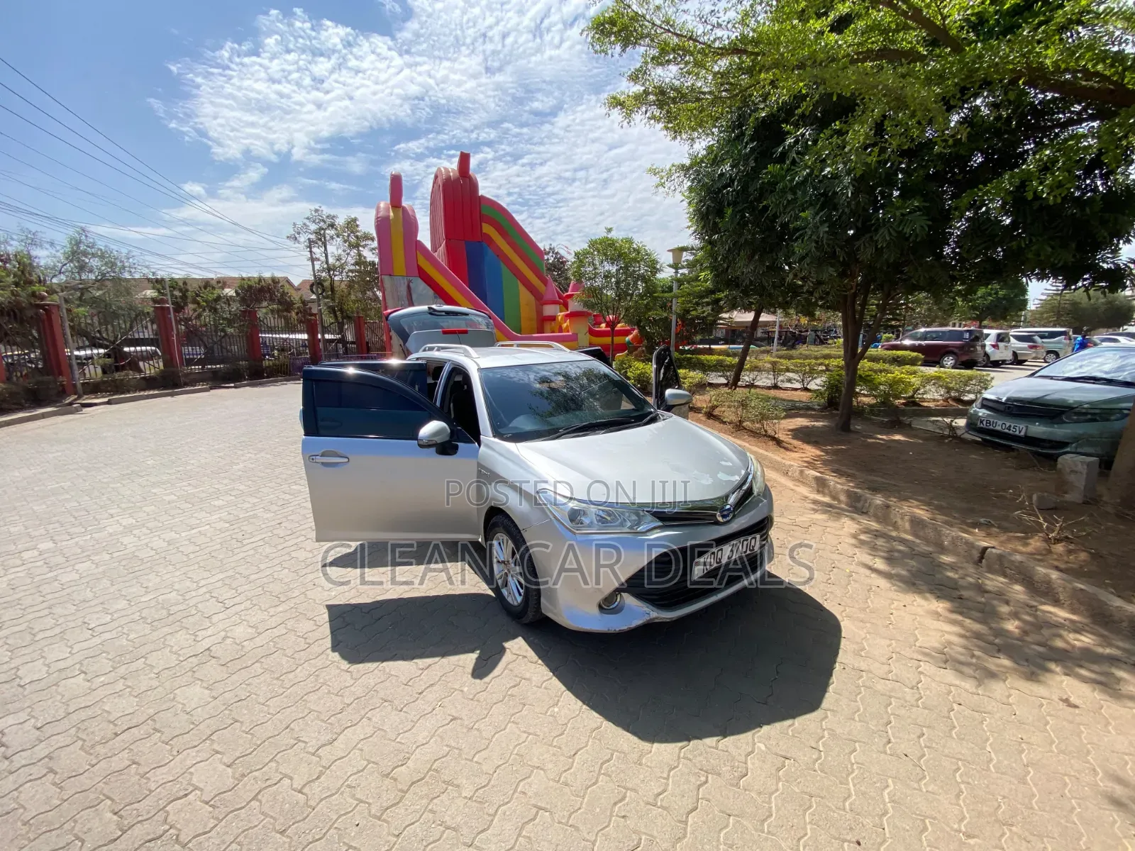 Toyota Corolla Fielder 2017 Silver