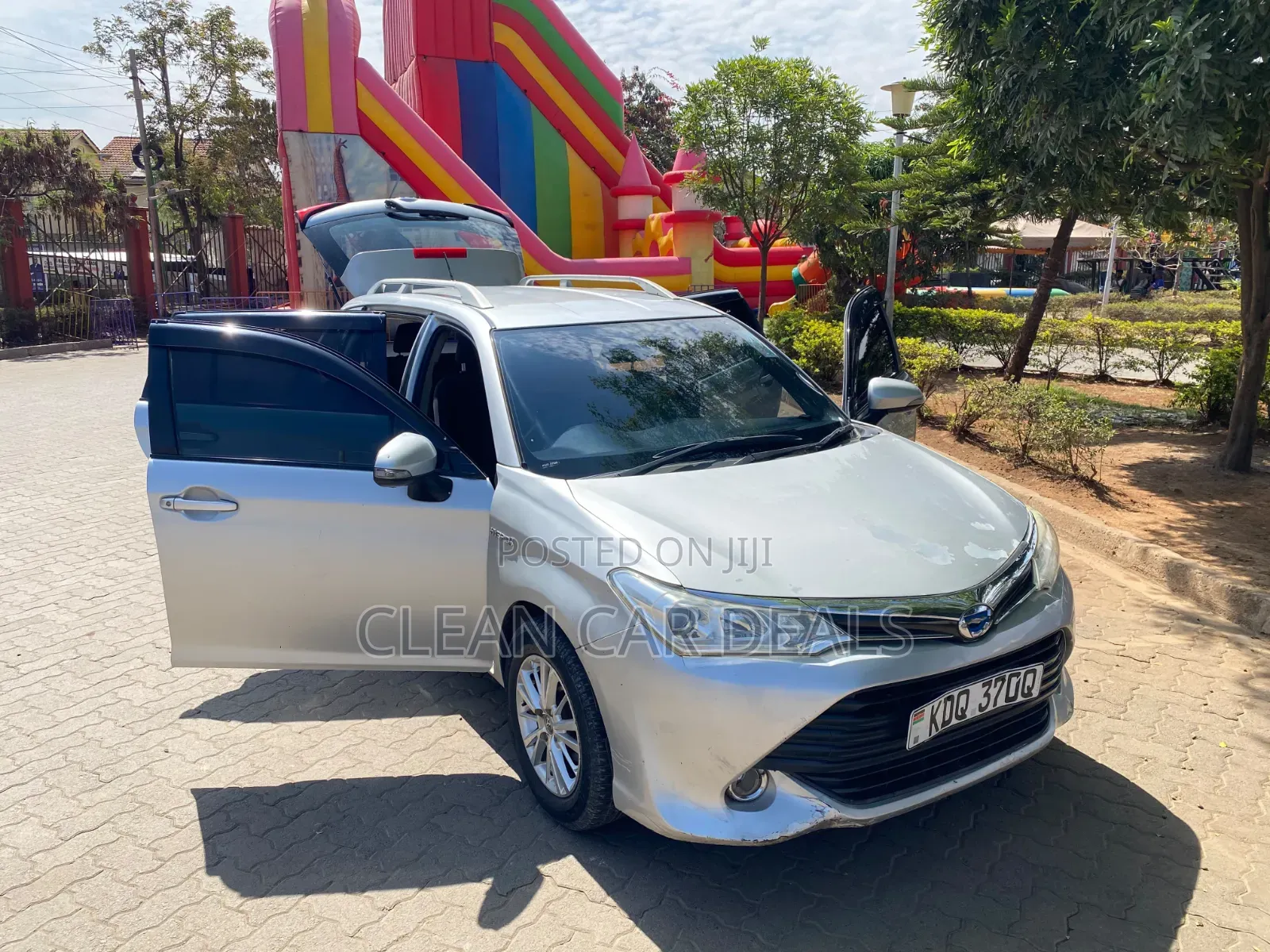 Toyota Corolla Fielder 2017 Silver