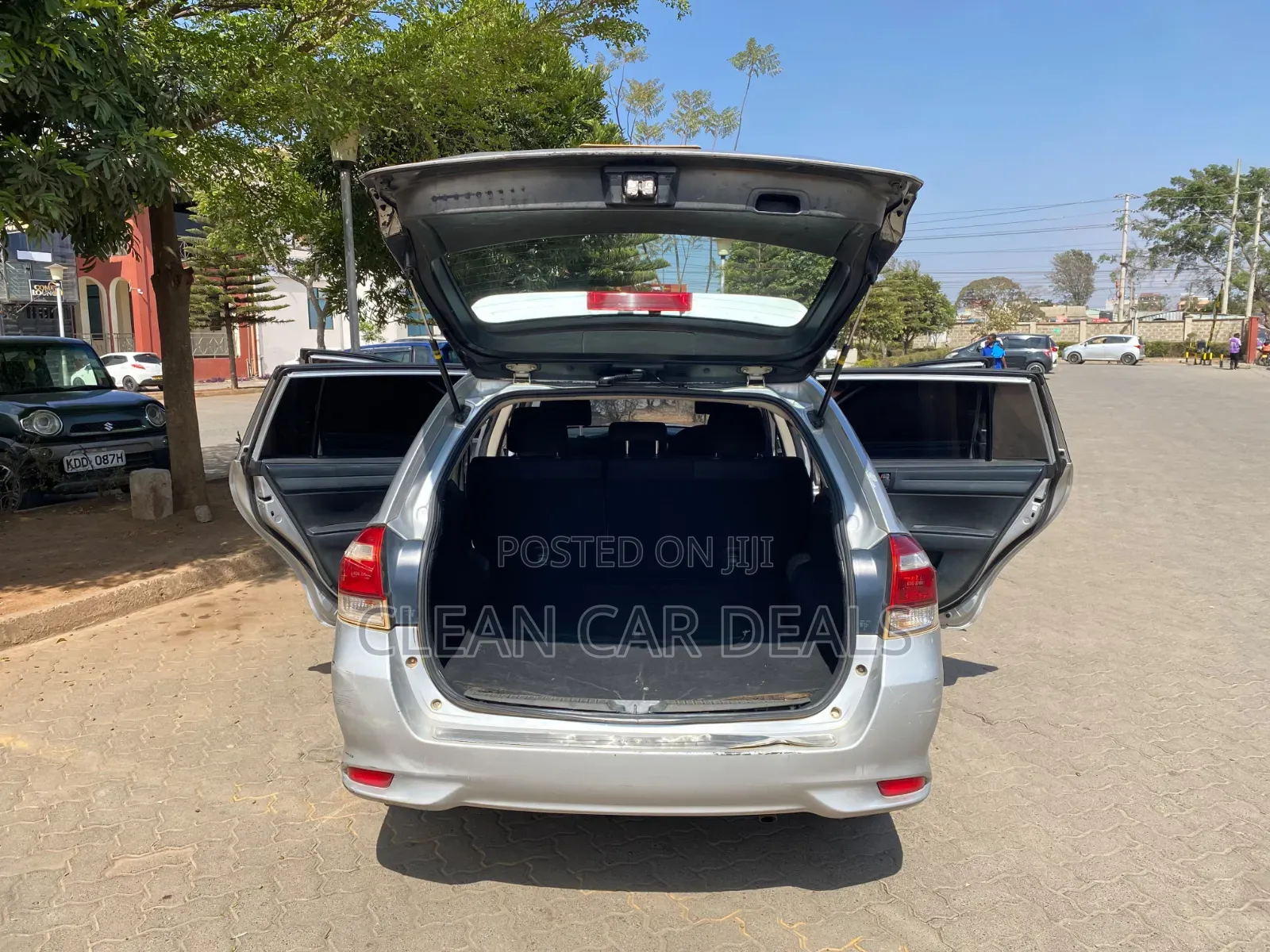 Toyota Corolla Fielder 2017 Silver