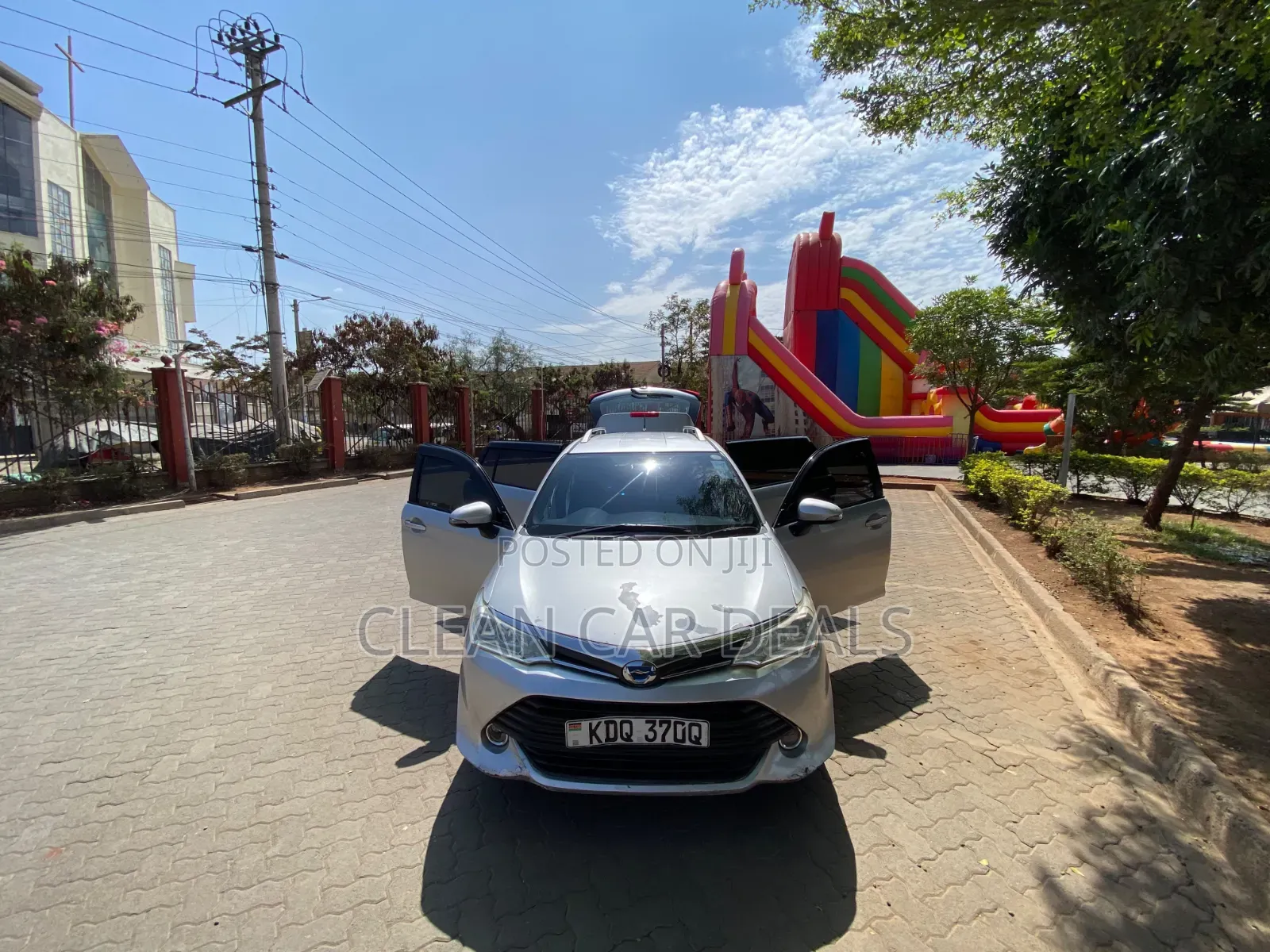 Toyota Corolla Fielder 2017 Silver