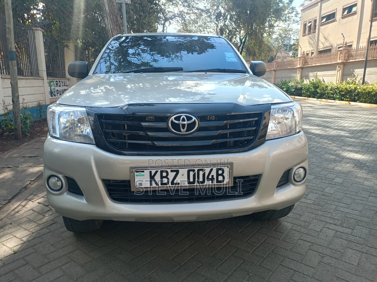 Toyota Hilux 2015 Gold