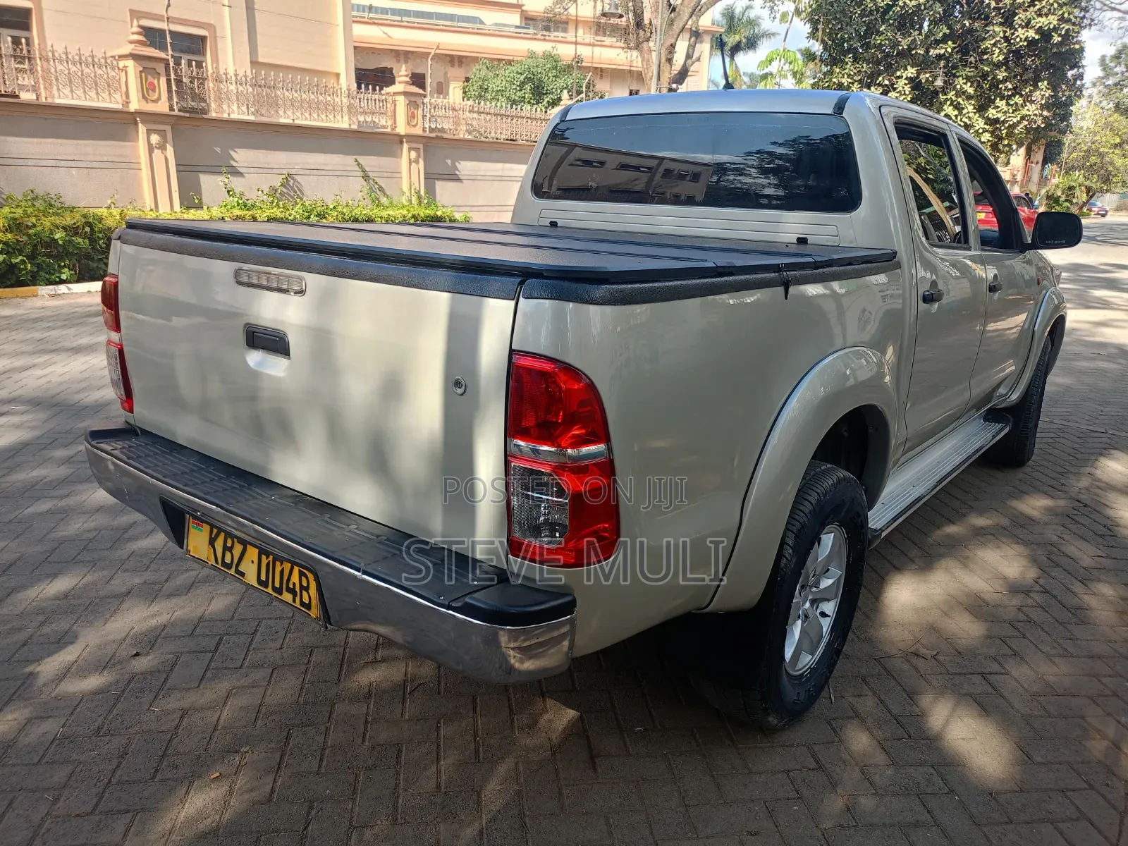 Toyota Hilux 2015 Gold
