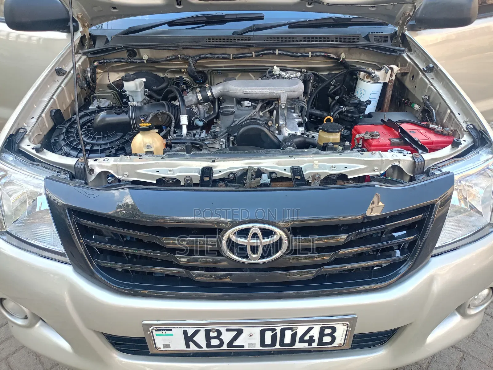 Toyota Hilux 2015 Gold