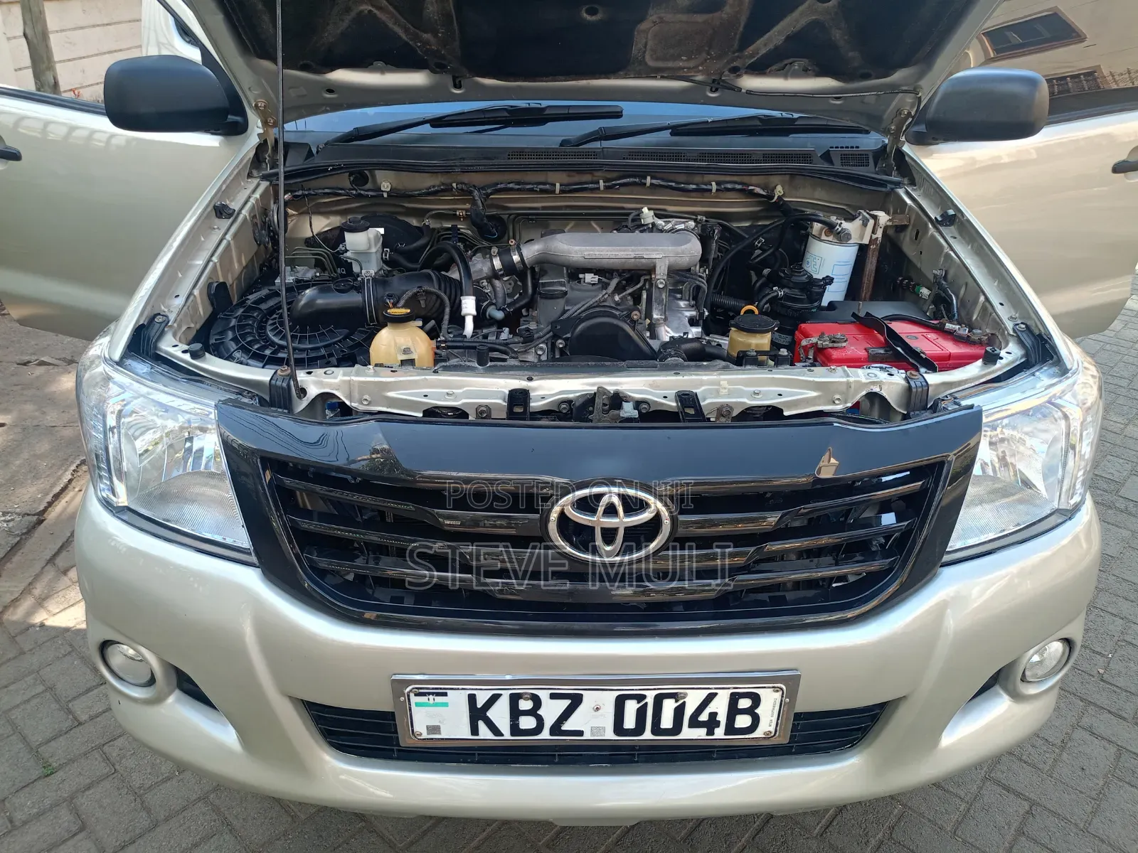Toyota Hilux 2015 Gold