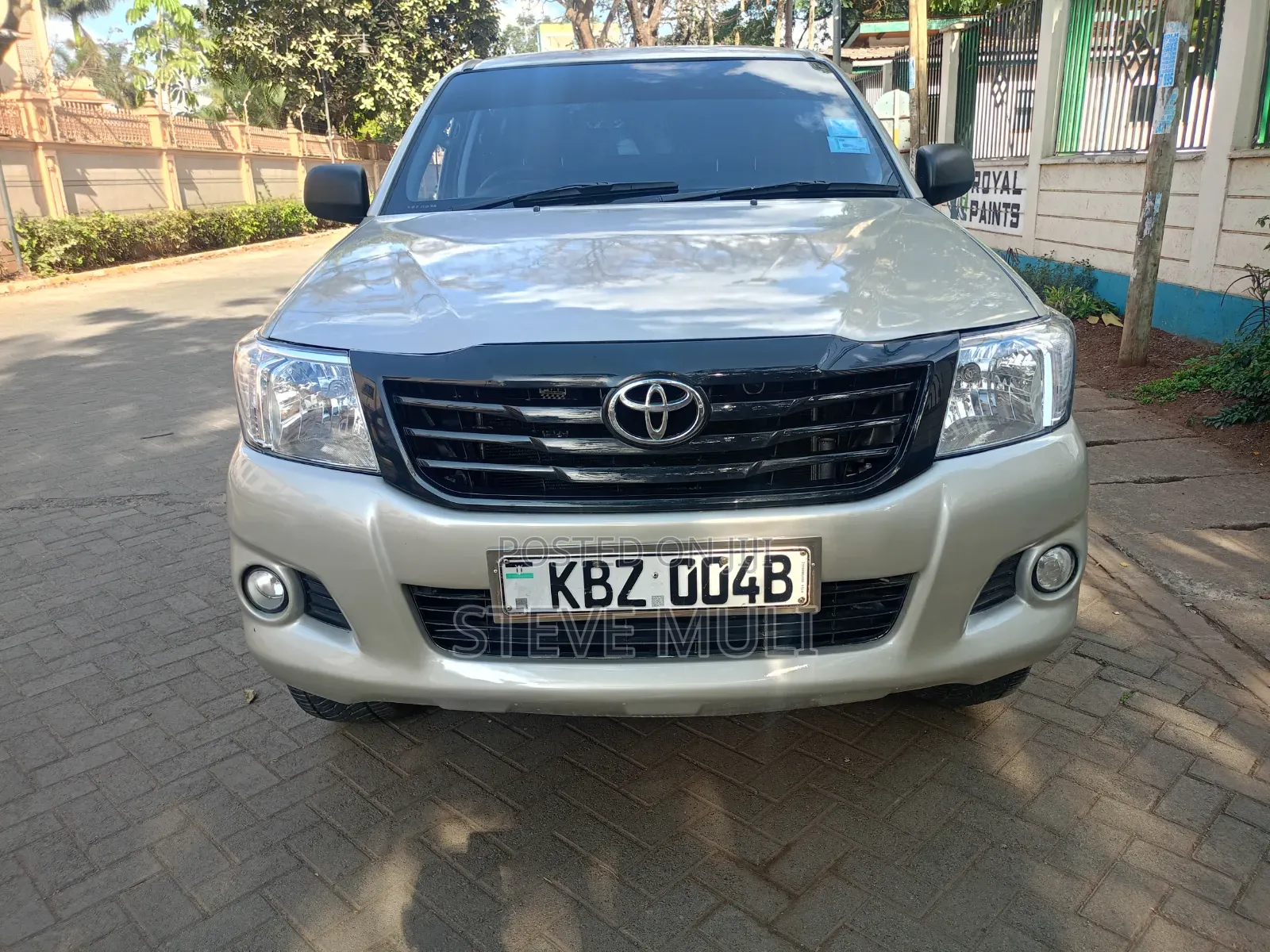 Toyota Hilux 2015 Gold