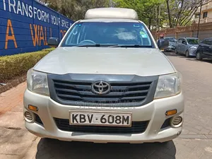 Toyota Hilux 2014 Gold