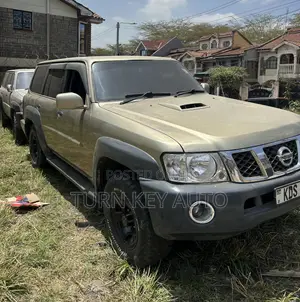 Nissan Patrol 3.0 TD GL 2009 Gold