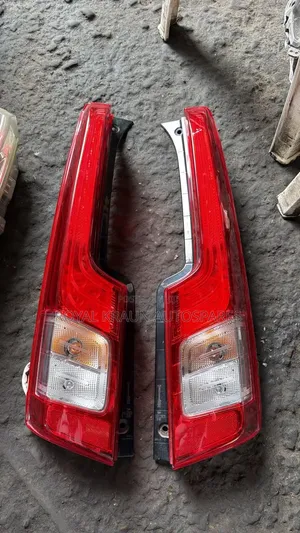 Daihatsu Move Taillights