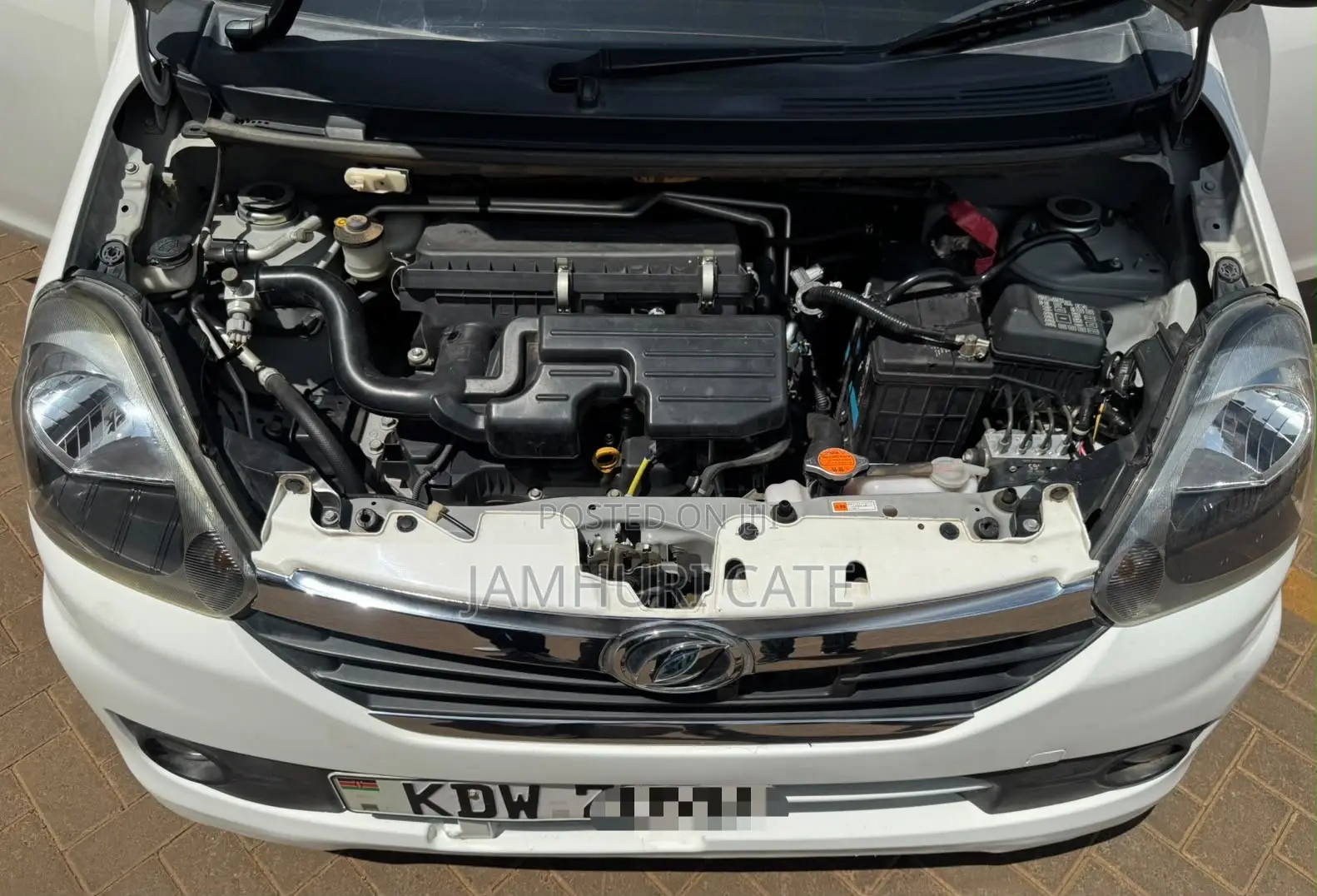 Daihatsu Mira 2017 White