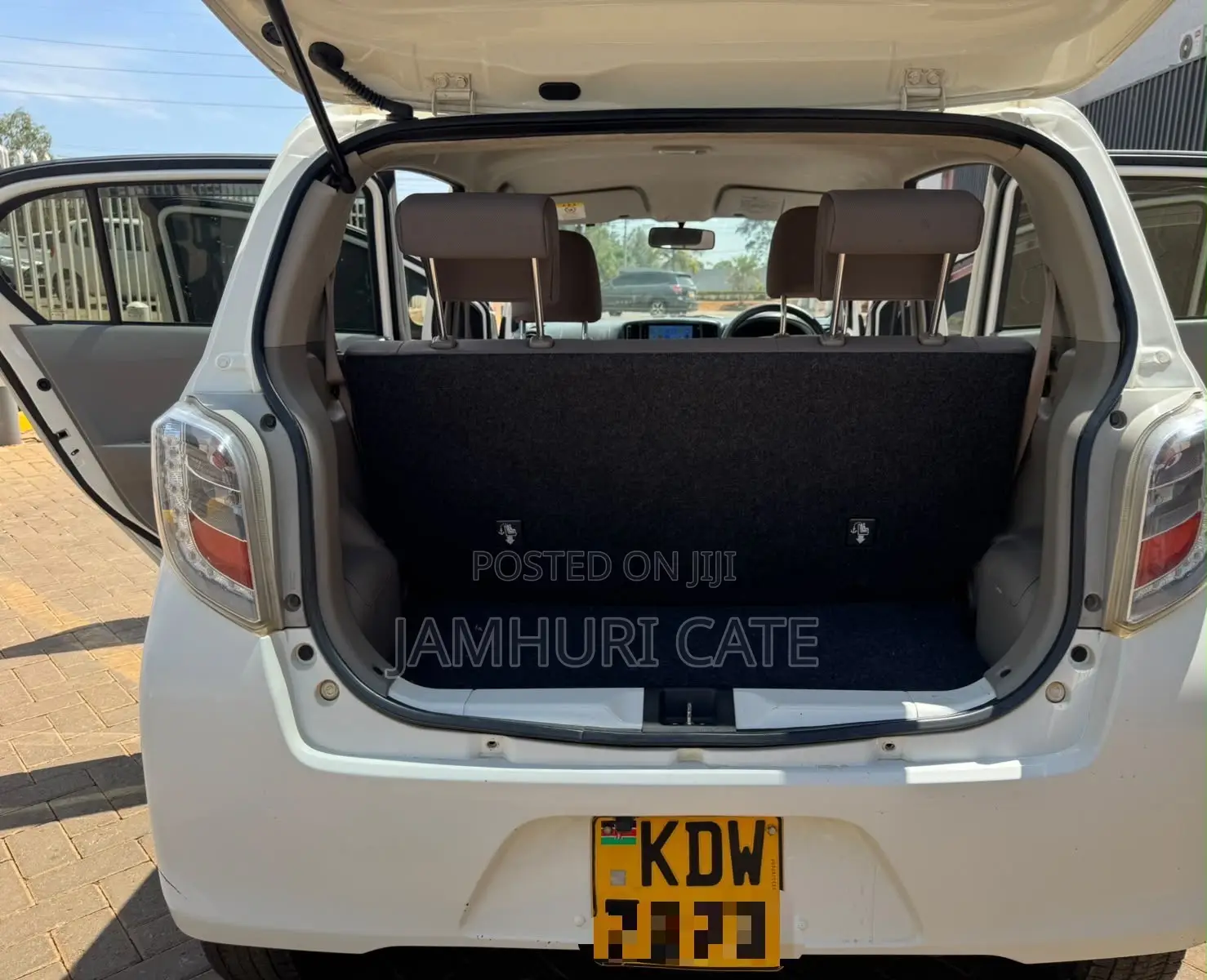 Daihatsu Mira 2017 White