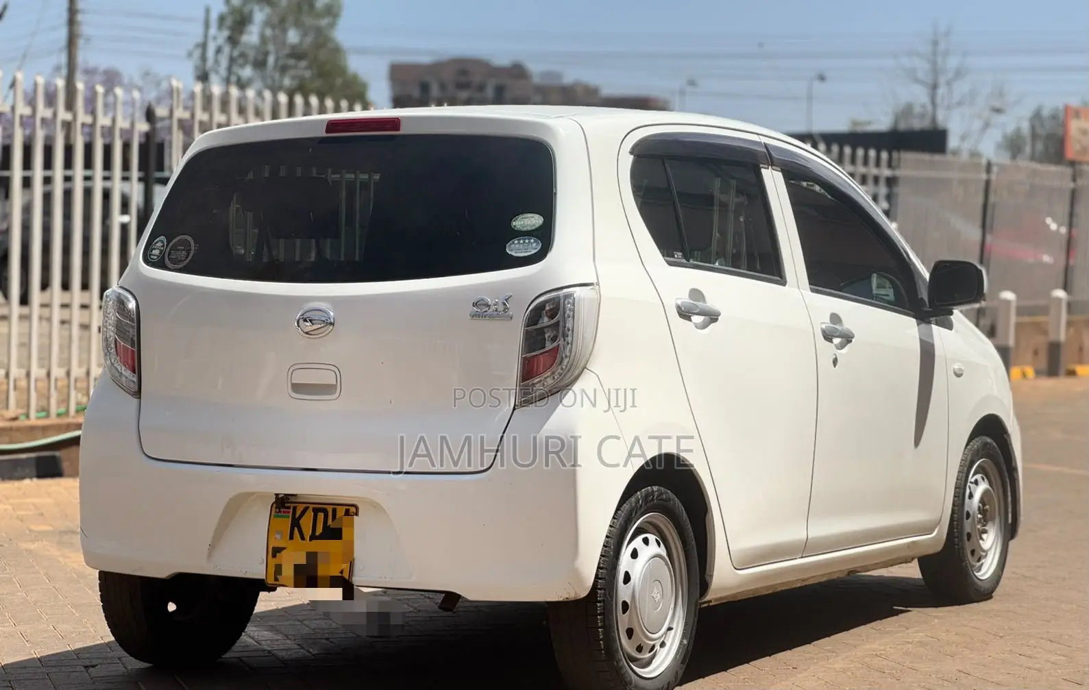 Daihatsu Mira 2017 White