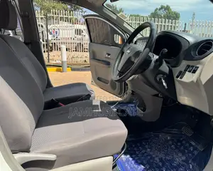 Daihatsu Mira 2017 White