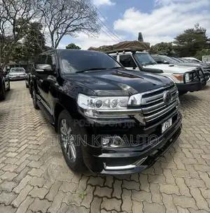 Toyota Land Cruiser 4.6 V8 ZX 2018 Black