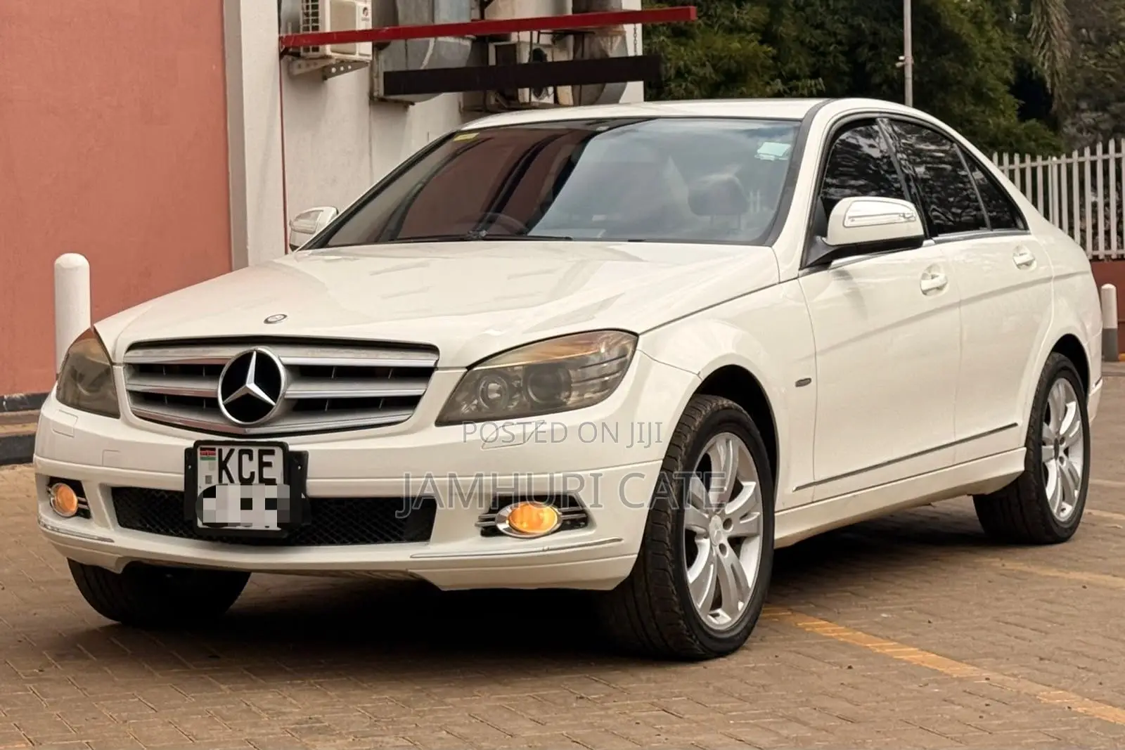 Mercedes-Benz C200 2008 White