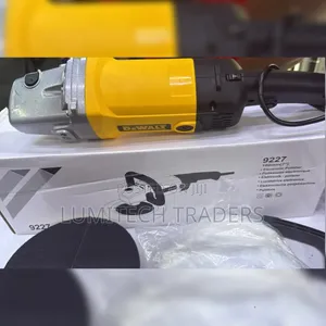 Dewalt 7" Buffing Machine/ Polisher