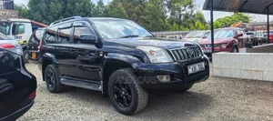 Toyota Land Cruiser 2004 Black