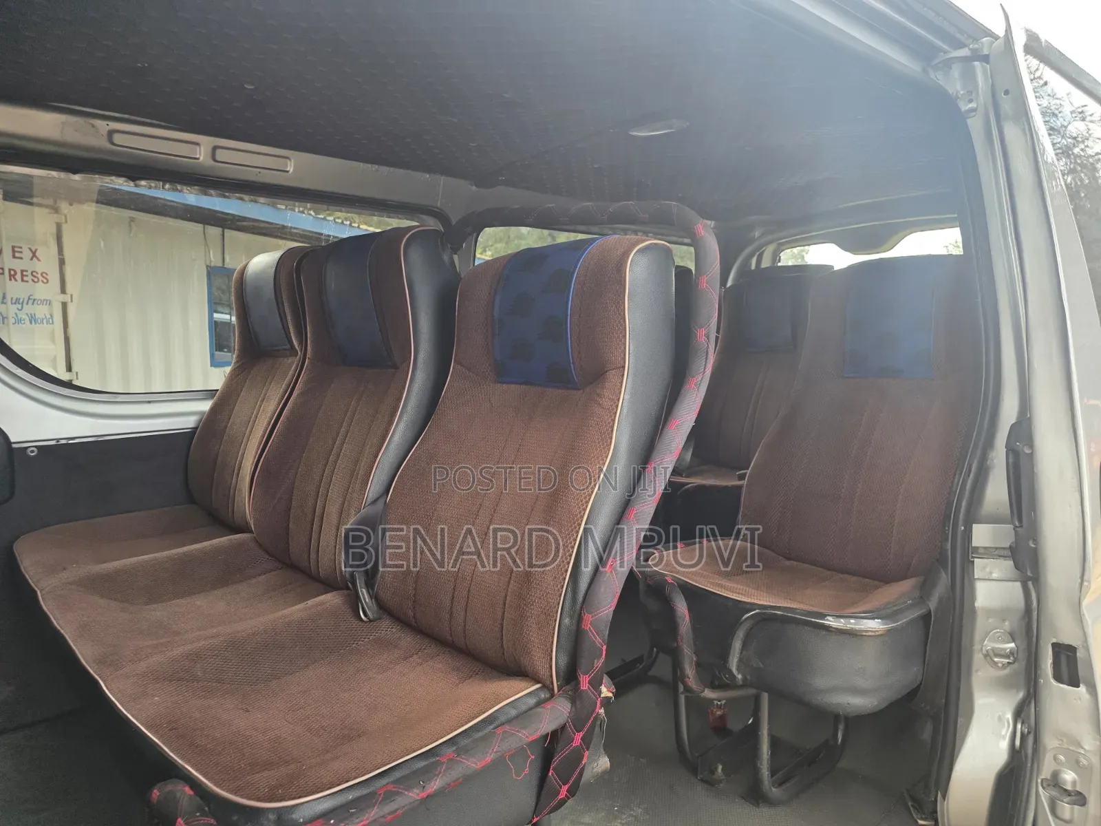 Toyota HiAce 2013 White