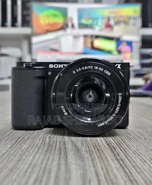 Sony ZV-E10 Mirrorless Camera – Excellent Condition