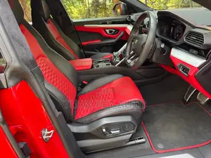 Lamborghini Urus Base 2019 Red