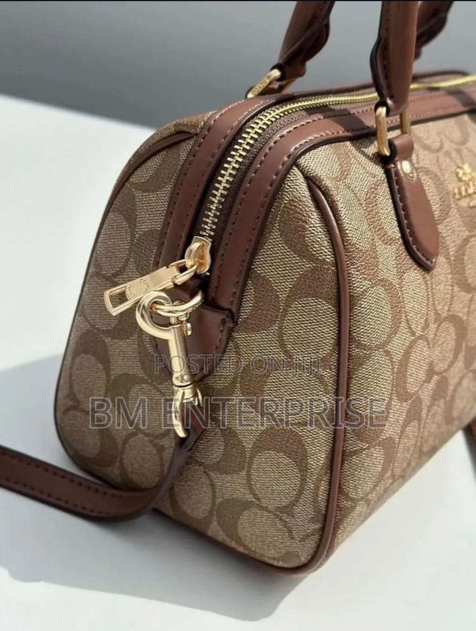 Flash Sale! Boxed Stylish Coach Hand Bags Available
