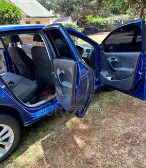 Volkswagen Polo 2022 Blue