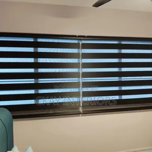 Horizontal Curtain Blinds That Complete the Look.