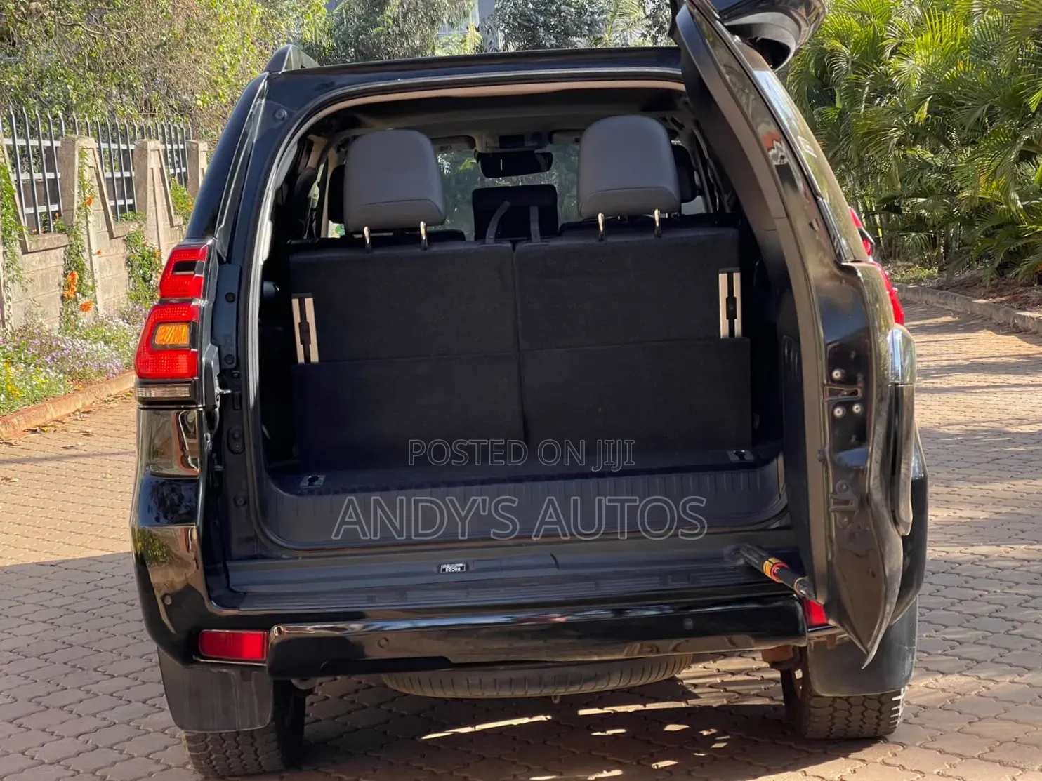 Toyota Land Cruiser Prado 2.8 2017 Black