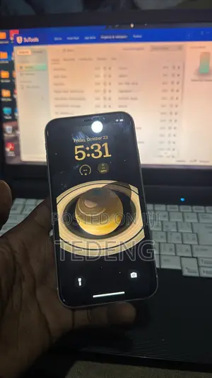 Apple iPhone XR 64 GB White