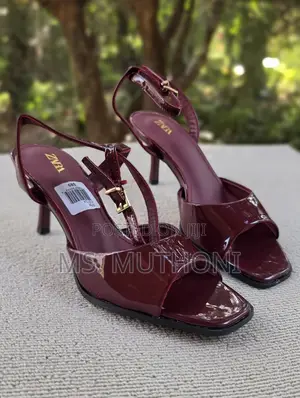 Open Square Toe Ankle Buckle Strap.*  Size 37-42