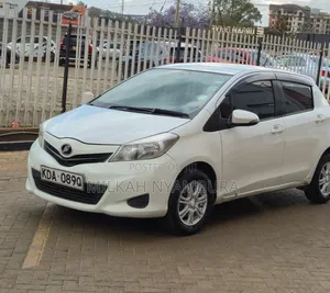 Toyota Vitz 2014 White