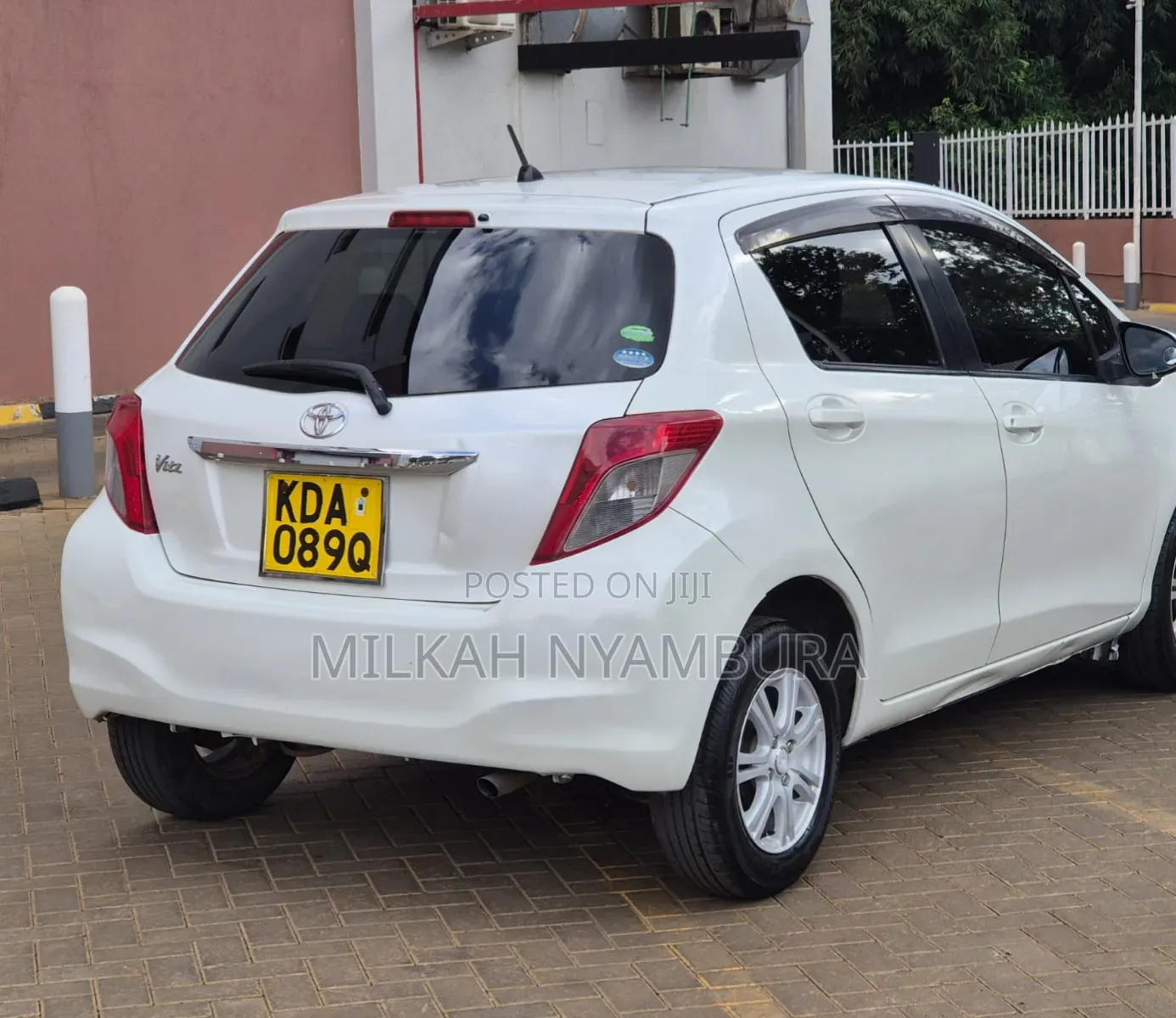 Toyota Vitz 2014 White
