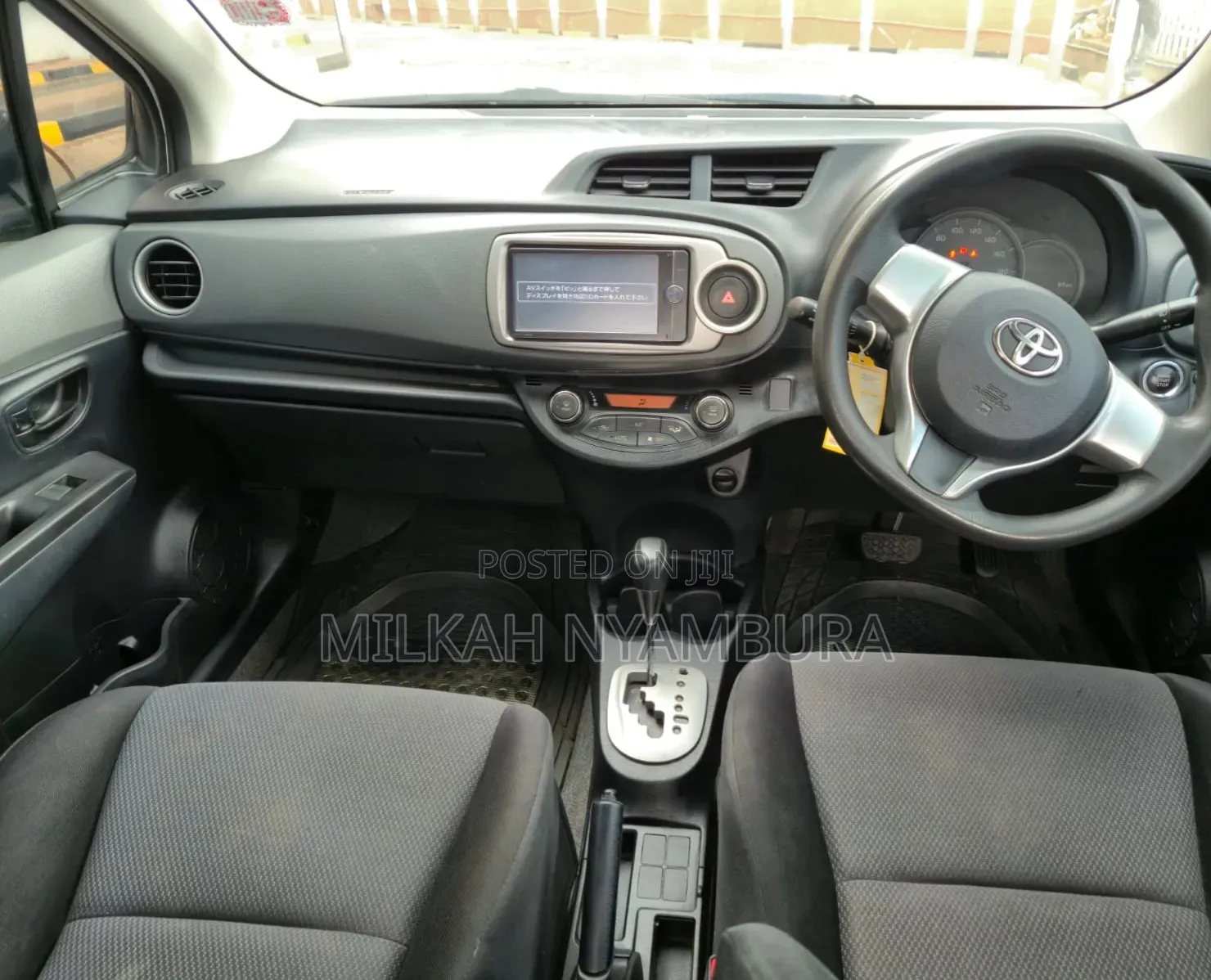 Toyota Vitz 2014 White