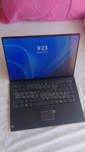 Laptop Dell Precision 5490 32GB Intel Core Ultra 7 SSD 256GB