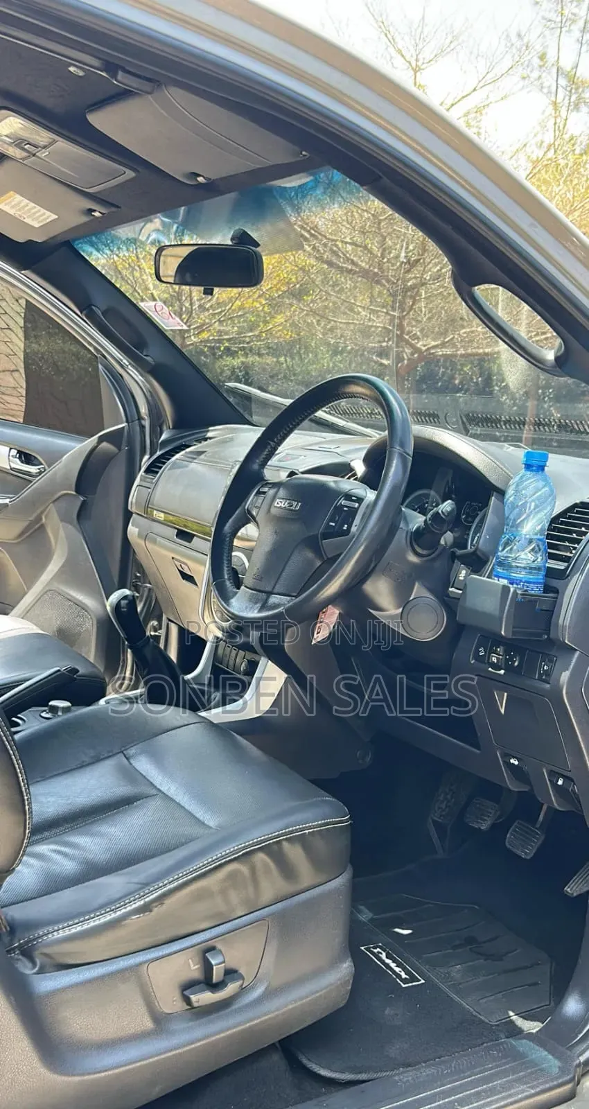 Isuzu D-MAX 2024 Gray