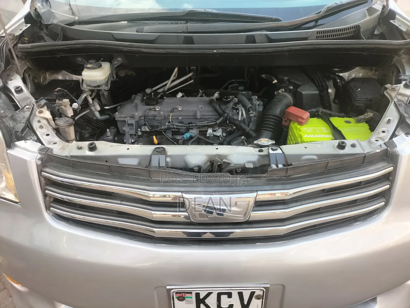 Toyota Noah 2012 Silver
