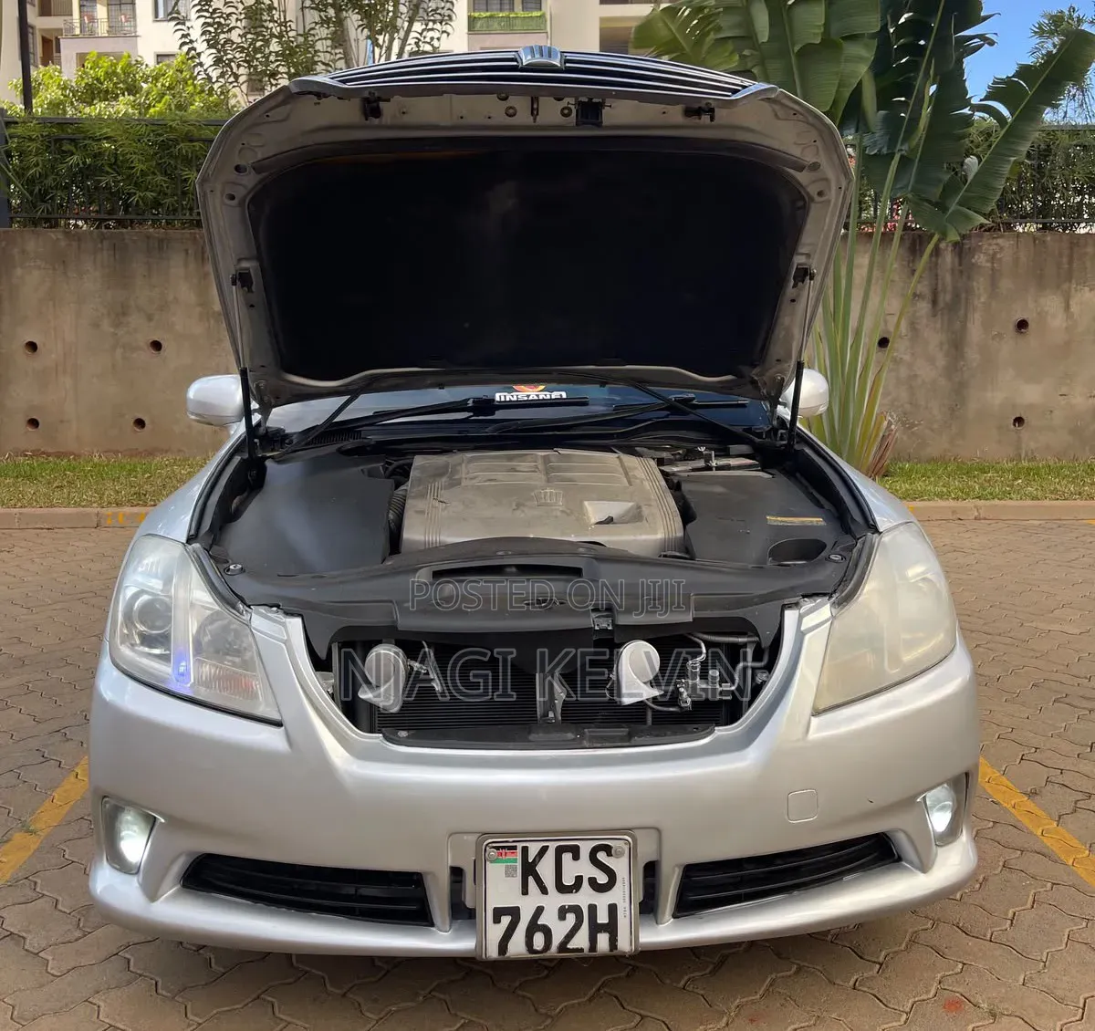 Toyota Crown 2011 Silver