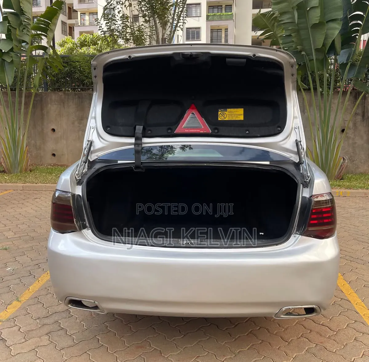 Toyota Crown 2011 Silver