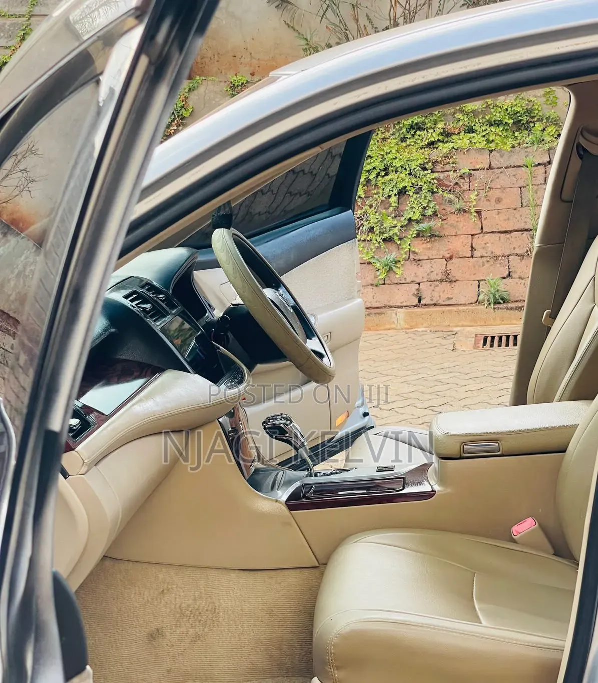 Toyota Crown 2011 Silver