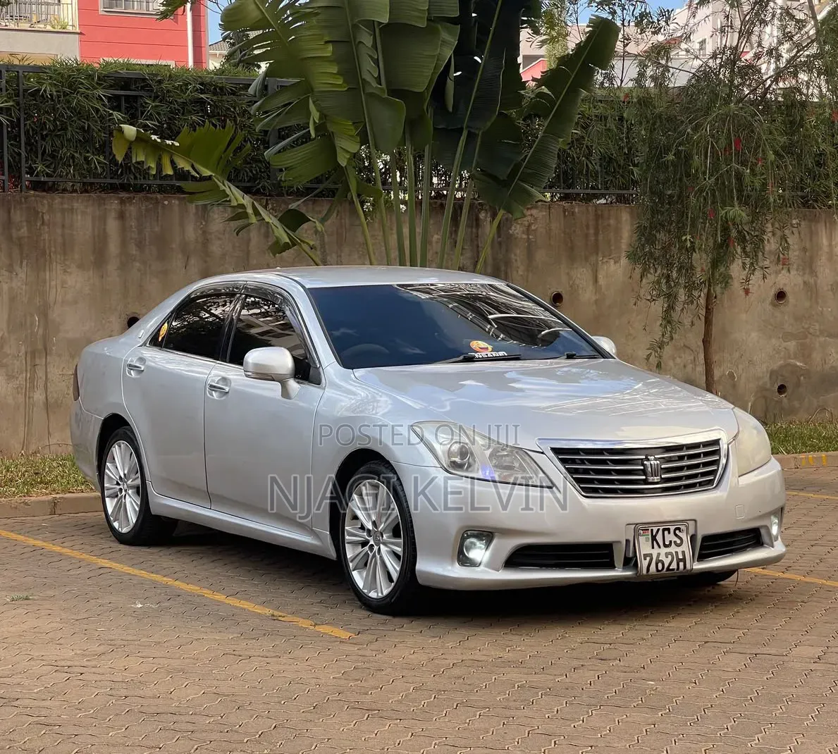 Toyota Crown 2011 Silver