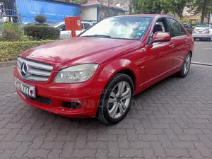 Mercedes-Benz C200 2008 Red