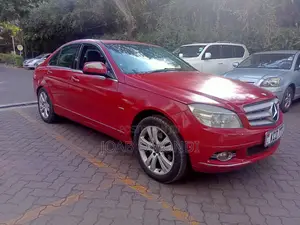 Mercedes-Benz C200 2009 Red