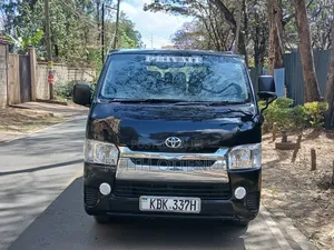 Toyota HiAce 2015 Black