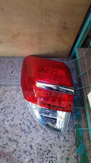 Toyota Vanguard 2013 Taillight